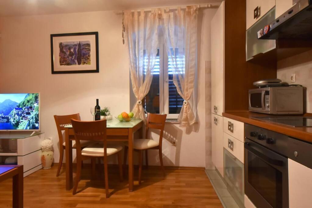 Cozy, Adorable Apartment Elizabeta สปลิท ภายนอก รูปภาพ