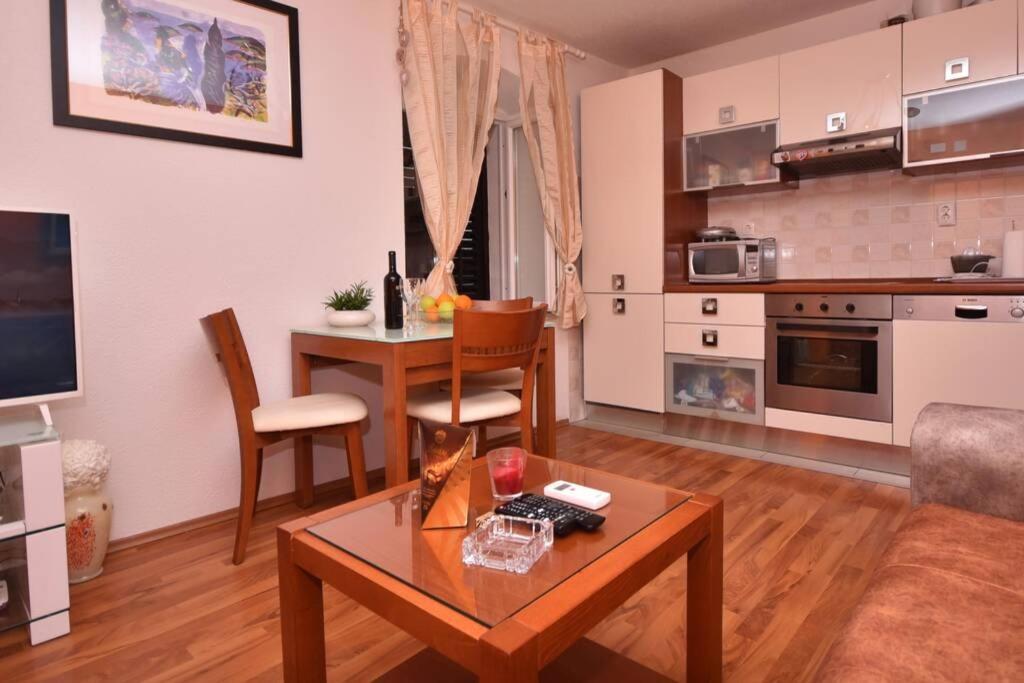 Cozy, Adorable Apartment Elizabeta สปลิท ภายนอก รูปภาพ